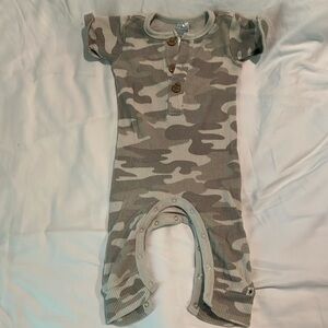 Modern Moments 12m romper